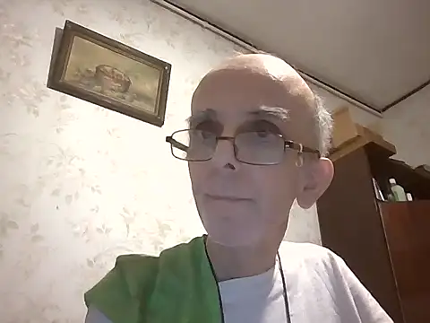 Snapshot of mariusica1@xh chatting on September 2025 09:38:01 PM mariusica1xh online show from September 2025 09:38:01 PM