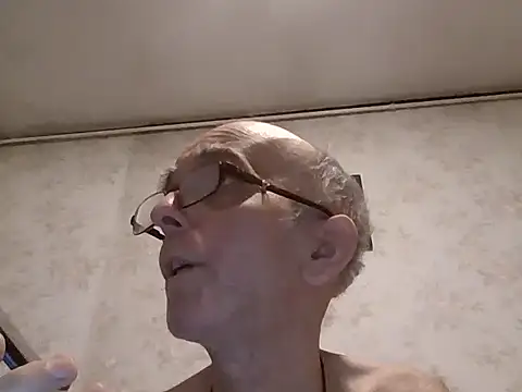 Snapshot of mariusica1@xh chatting on September 2025 05:44:01 PM mariusica1xh online show from September 2025 05:44:01 PM