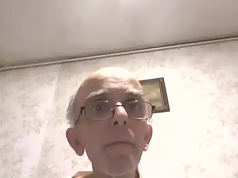 Snapshot of mariusica1@xh chatting on September 2025 09:21:02 PM mariusica1xh online show from September 2025 09:21:02 PM