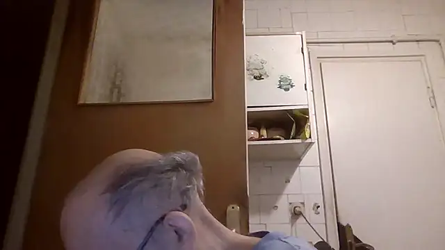 mariusica1xh online show from February 2026 05:25:02 PM