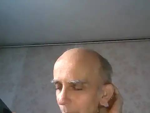 Snapshot of mariusica1@xh chatting on September 2025 03:55:01 PM mariusica1xh online show from September 2025 03:55:01 PM