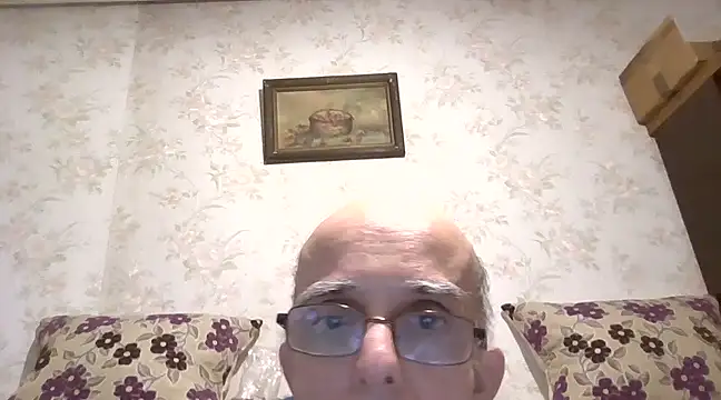 Snapshot of mariusica1@xh chatting on March 2025 09:27:01 PM mariusica1xh online show from March 2025 09:27:01 PM