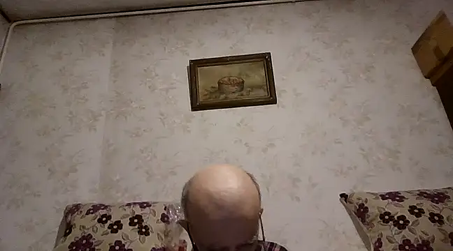 Snapshot of mariusica1@xh chatting on March 2025 07:32:01 PM mariusica1xh online show from March 2025 07:32:01 PM