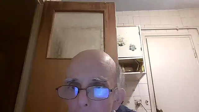 mariusica1xh online show from March 2026 04:55:01 PM