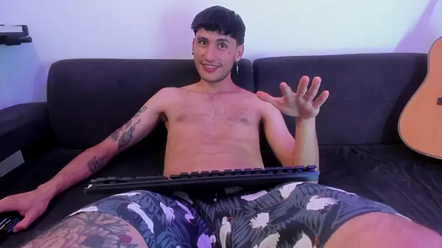 Henrikk senn online show from March 2026 02:31:02 AM