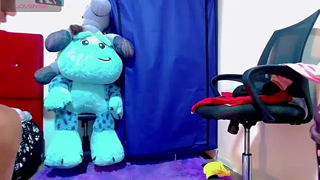 nicol gill  online show from January 2025 11:26:02 AM