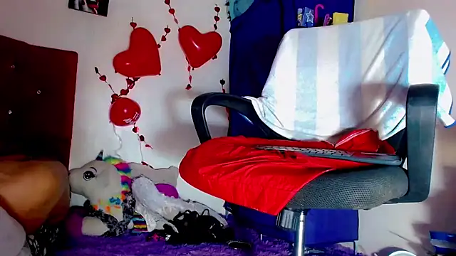 nicol gill  online show from February 2025 02:44:02 PM