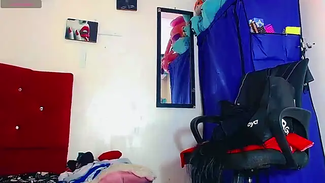 nicol gill  online show from February 2025 11:20:01 AM