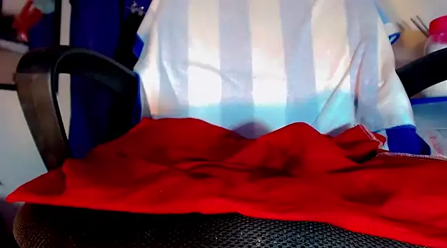 nicol gill  online show from February 2025 02:37:01 PM