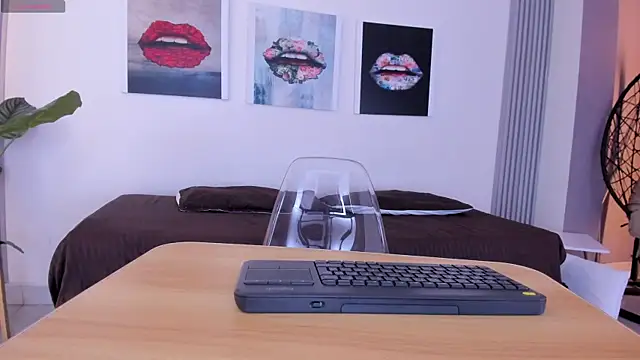 Angela donnato online show from January 2026 03:46:01 AM