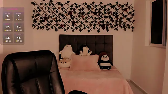 Lilith Miller21 online show from November 2025 07:19:02 PM