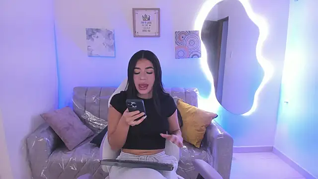 Charlotte cowell sub1  online show from January 2026 05:30:02 PM