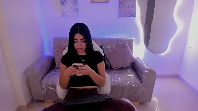 Charlotte cowell sub1  online show from September 2025 04:50:01 PM
