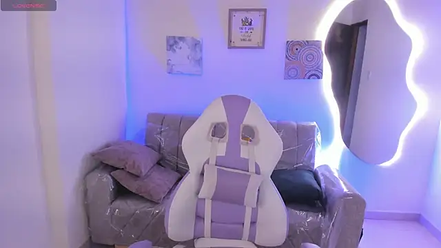 Charlotte cowell sub1  online show from December 2025 05:07:01 PM