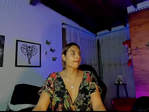 mykaelahoney online show from February 2026 05:28:02 AM