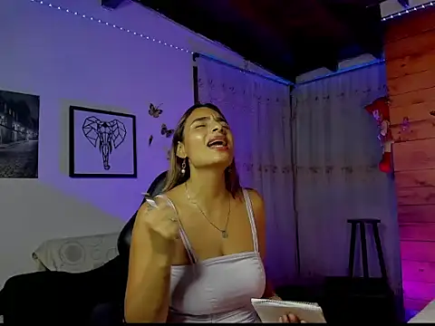 mykaelahoney online show from February 2026 06:11:02 AM