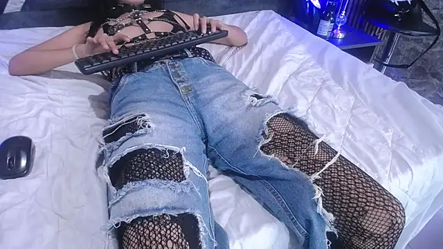 bellatrix25 online show from December 2024 11:52:01 PM