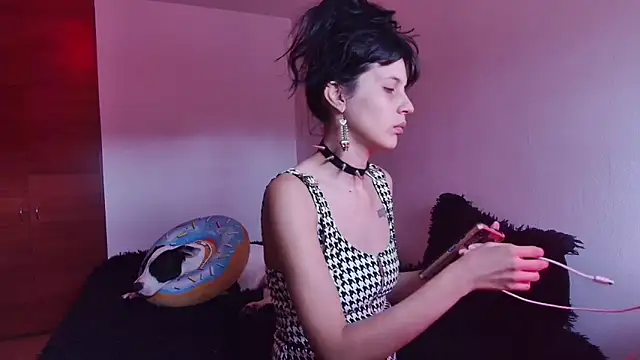 bellatrix25 online show from January 2025 06:10:02 PM