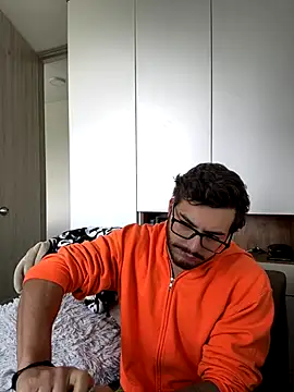 thomas gun online show from December 2025 01:50:01 PM