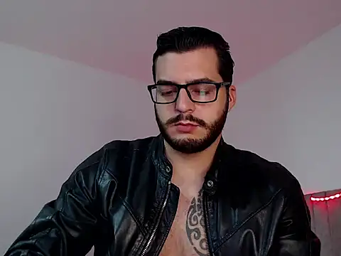 thomas gun online show from November 2025 03:55:02 AM