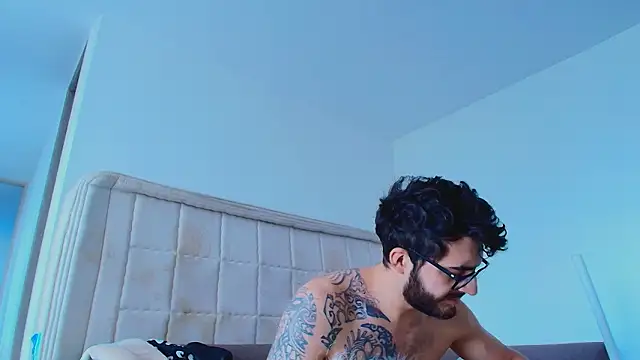 thomas gun online show from March 2026 06:36:01 PM