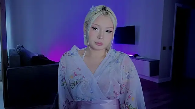 RileyMee online show from November 2025 03:21:02 AM