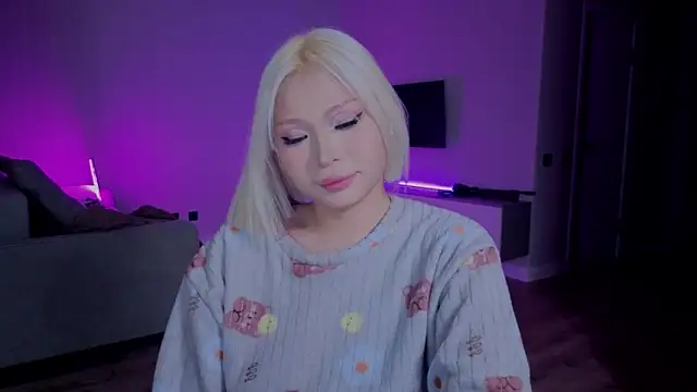 RileyMee online show from November 2025 01:15:01 AM