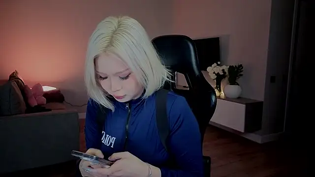 RileyMee online show from January 2026 03:35:01 AM