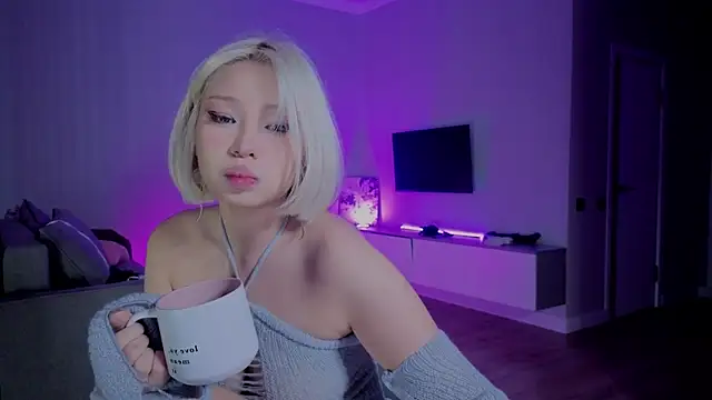 RileyMee online show from November 2025 03:21:02 AM