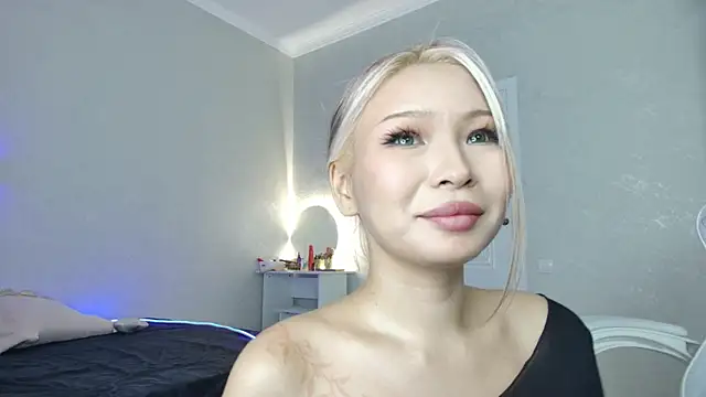 Snapshot of RileyMee chatting on February 2025 01:15:02 AM RileyMee online show from February 2025 01:15:02 AM