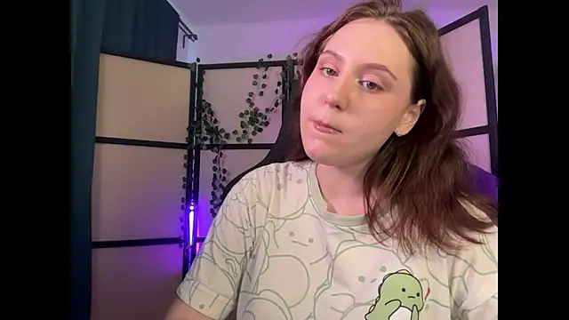 Snapshot of Diana_Flower chatting on July 2026 10:00:02 AM Diana Flower online show from July 2026 10:00:02 AM