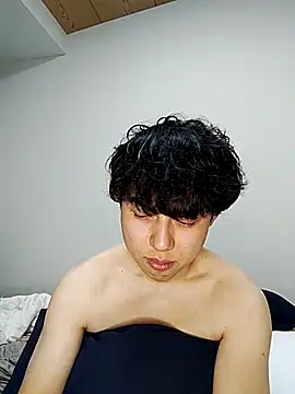 whitebriefboy online show from February 2025 08:28:02 PM