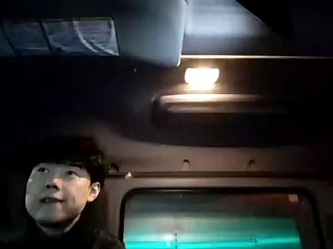 whitebriefboy online show from February 2025 02:24:01 PM