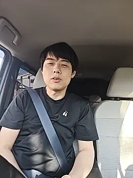 whitebriefboy online show from May 2026 10:08:01 PM