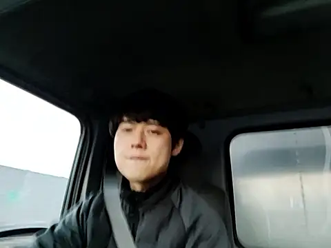 whitebriefboy online show from February 2026 09:38:02 PM