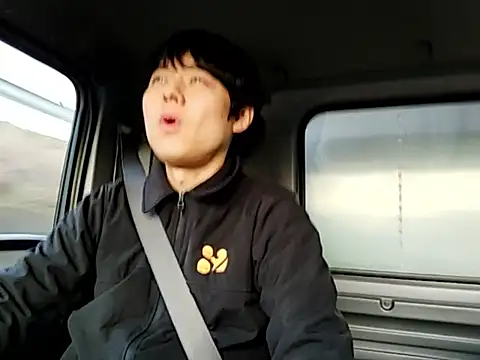 whitebriefboy online show from March 2026 09:54:01 PM