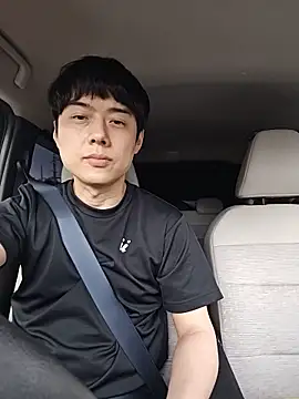 whitebriefboy online show from May 2026 10:40:01 PM