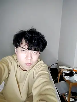 whitebriefboy online show from February 2025 06:28:02 PM