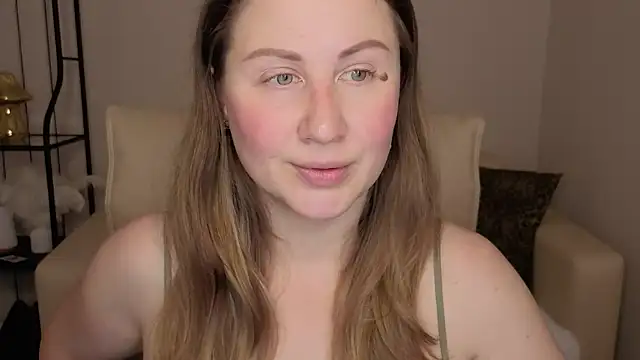 Snapshot of Helens_love chatting on October 2025 02:19:01 AM Helens love online show from October 2025 02:19:01 AM