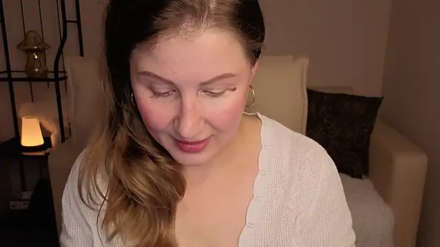 Snapshot of Helens_love chatting on September 2025 01:33:01 AM Helens love online show from September 2025 01:33:01 AM