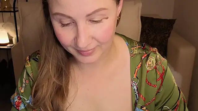 Snapshot of Helens_love chatting on September 2025 01:34:01 AM Helens love online show from September 2025 01:34:01 AM