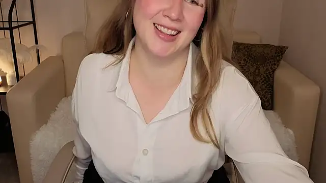 Snapshot of Helens_love chatting on November 2025 02:15:02 AM Helens love online show from November 2025 02:15:02 AM