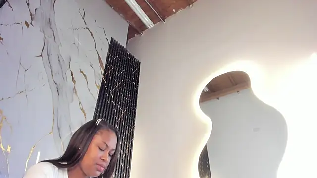 ebony hot1 online show from February 2026 01:22:01 PM