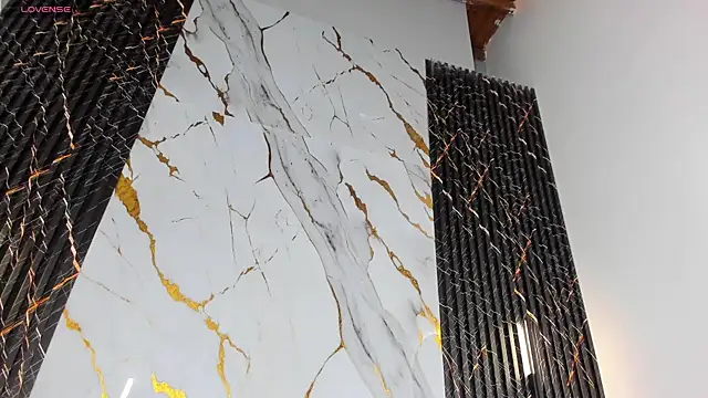 ebony hot1 online show from September 2025 02:12:01 PM