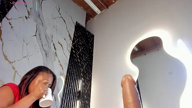 ebony hot1 online show from April 2026 01:48:01 PM