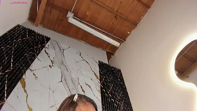 ebony hot1 online show from February 2026 01:43:02 PM