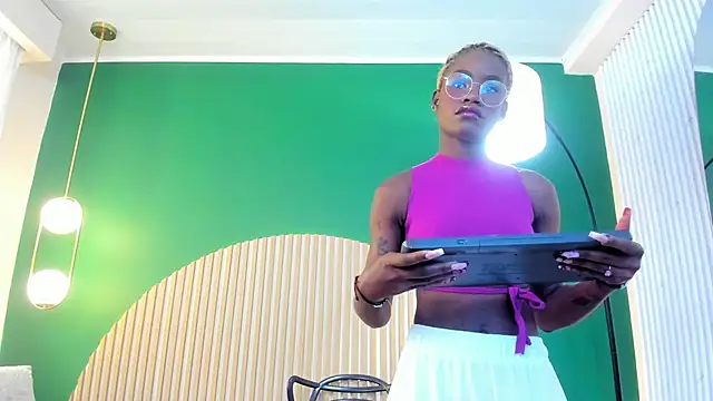 amber-hill online show from January 2026 03:52:01 PM