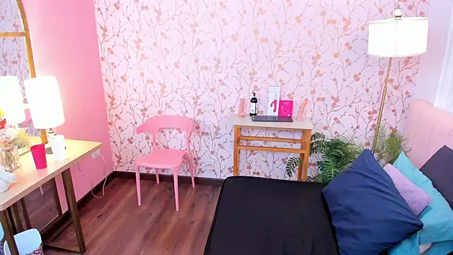 amber-hill online show from April 2026 06:11:01 PM