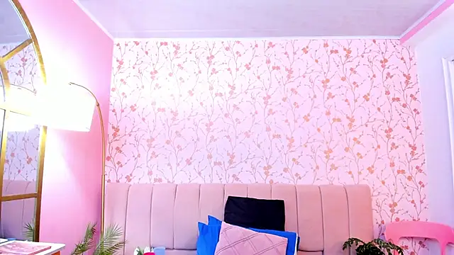 amber-hill online show from February 2026 12:05:02 PM