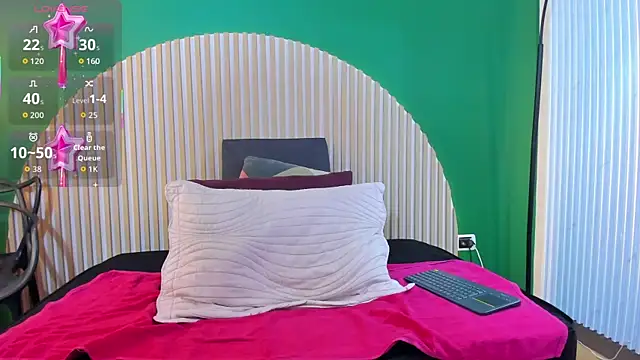 amber-hill online show from April 2026 12:12:02 PM